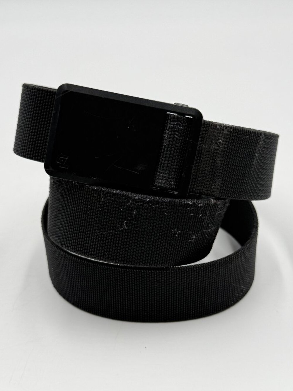 Groove Life Magnetic Belt Fits up to 43" Waist Adjustable Black 1.25" Wide